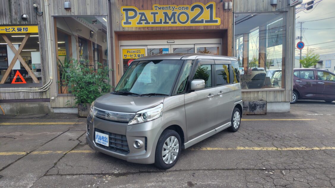 スズキ　スペーシア　カスタム　４ＷＤ