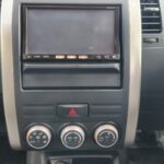 日産　エクストレイル　２．０Ｘ　キセノンヘッドライト 9枚目